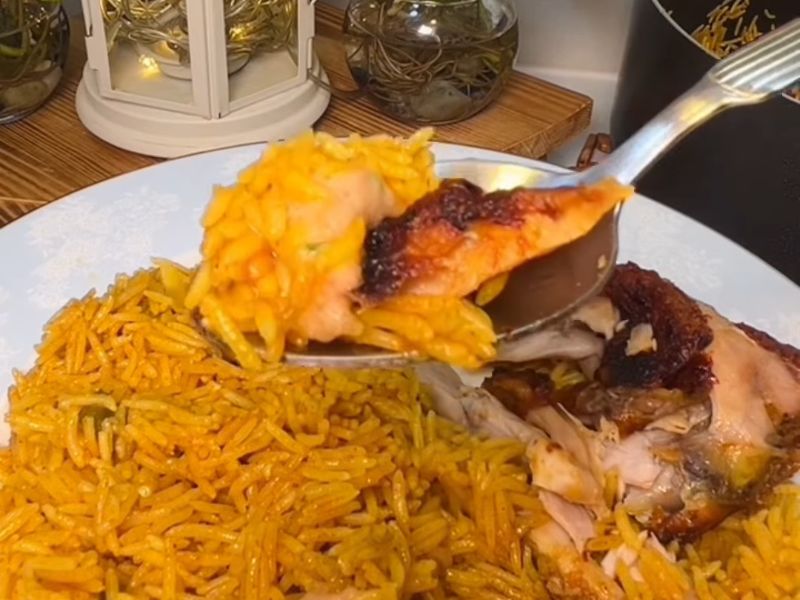 رز مدخن بالدجاج